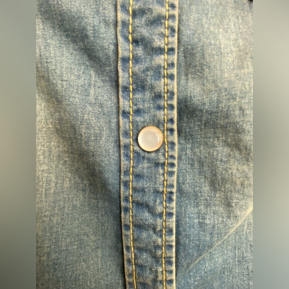 NWT Fiorucci Denim Pearl Button Down Shirt size 42 US Small Western - Picture 6 of 12